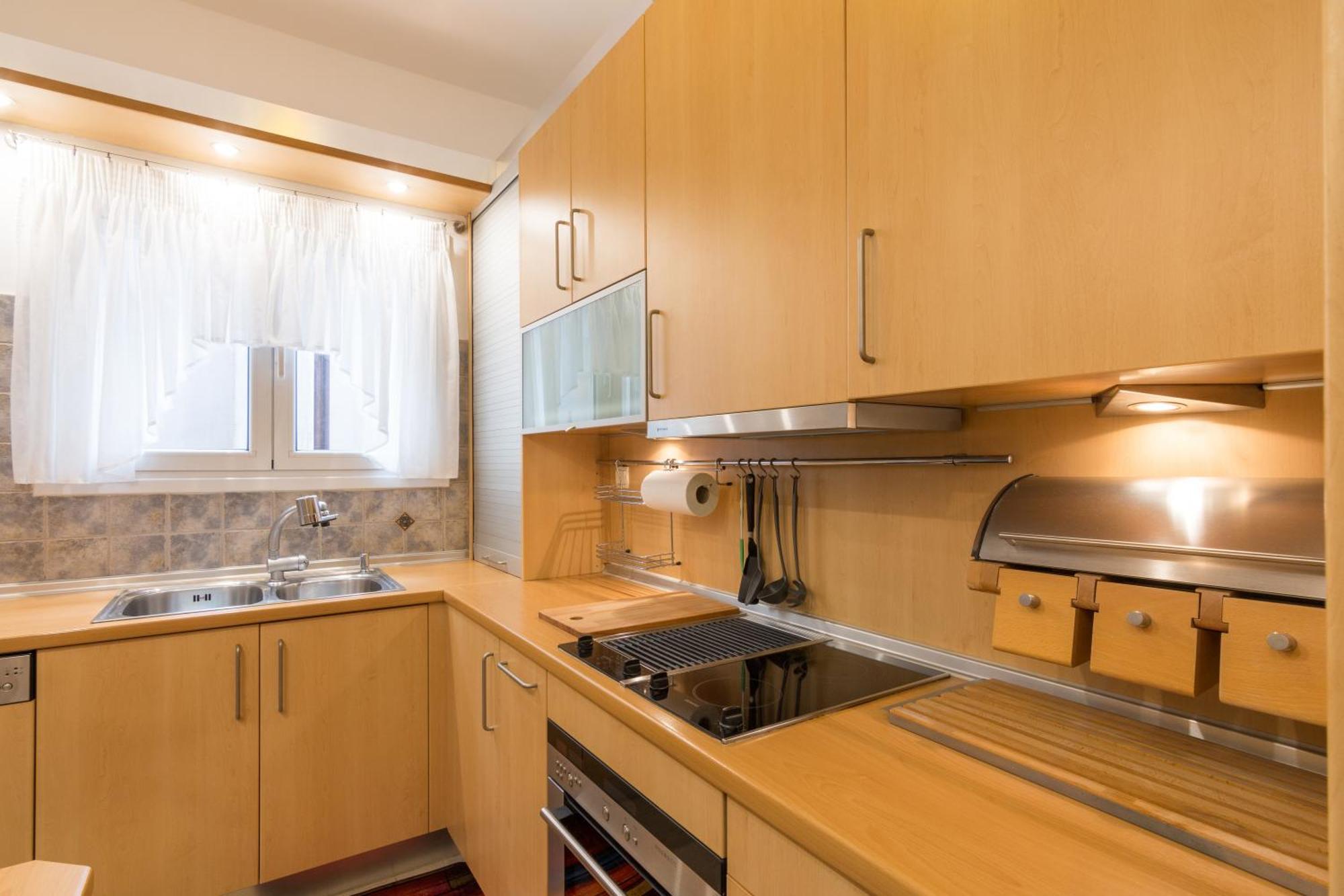 Three Bedrooms Apt In Kallithea Афины Экстерьер фото