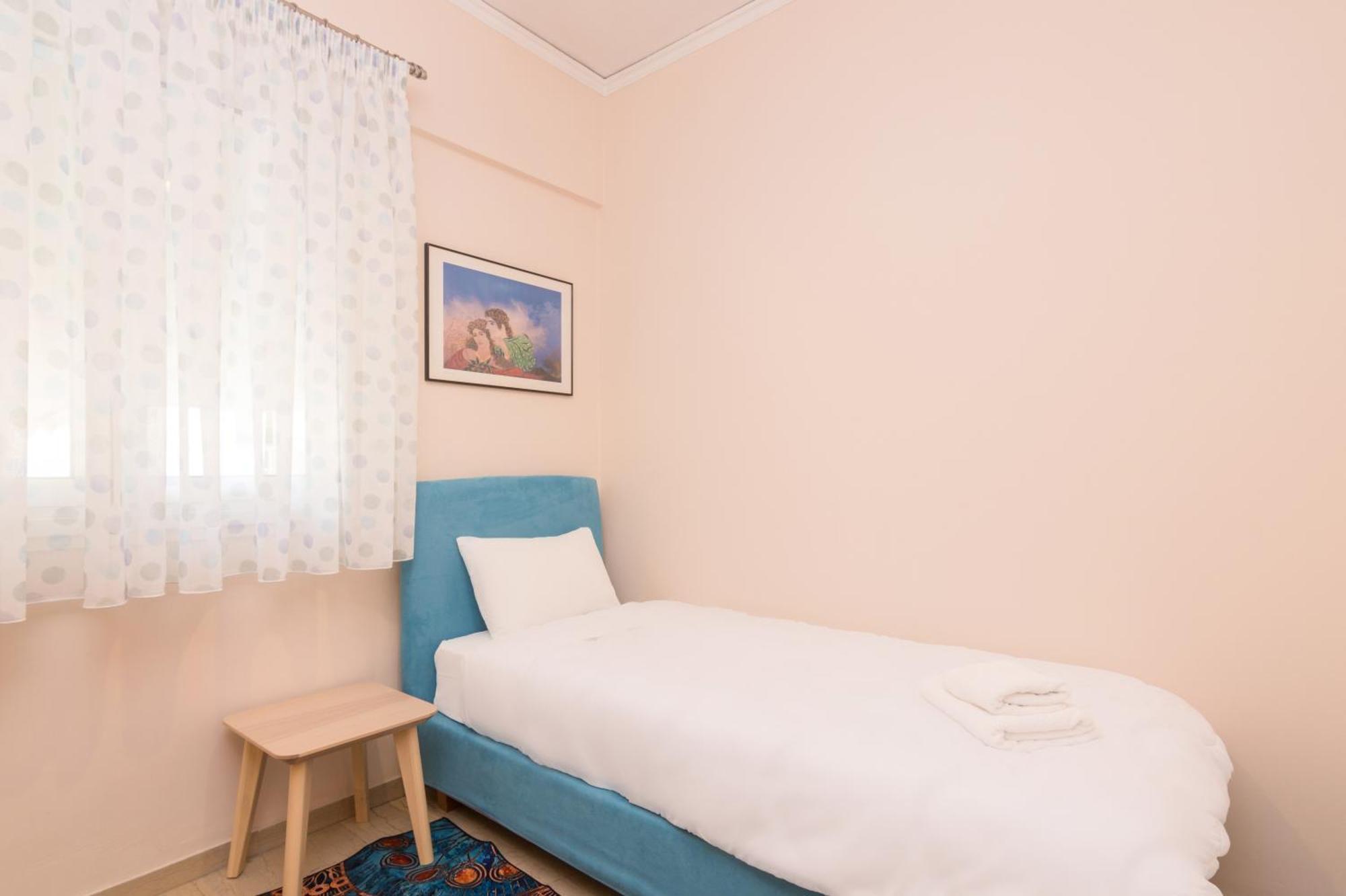 Three Bedrooms Apt In Kallithea Афины Экстерьер фото
